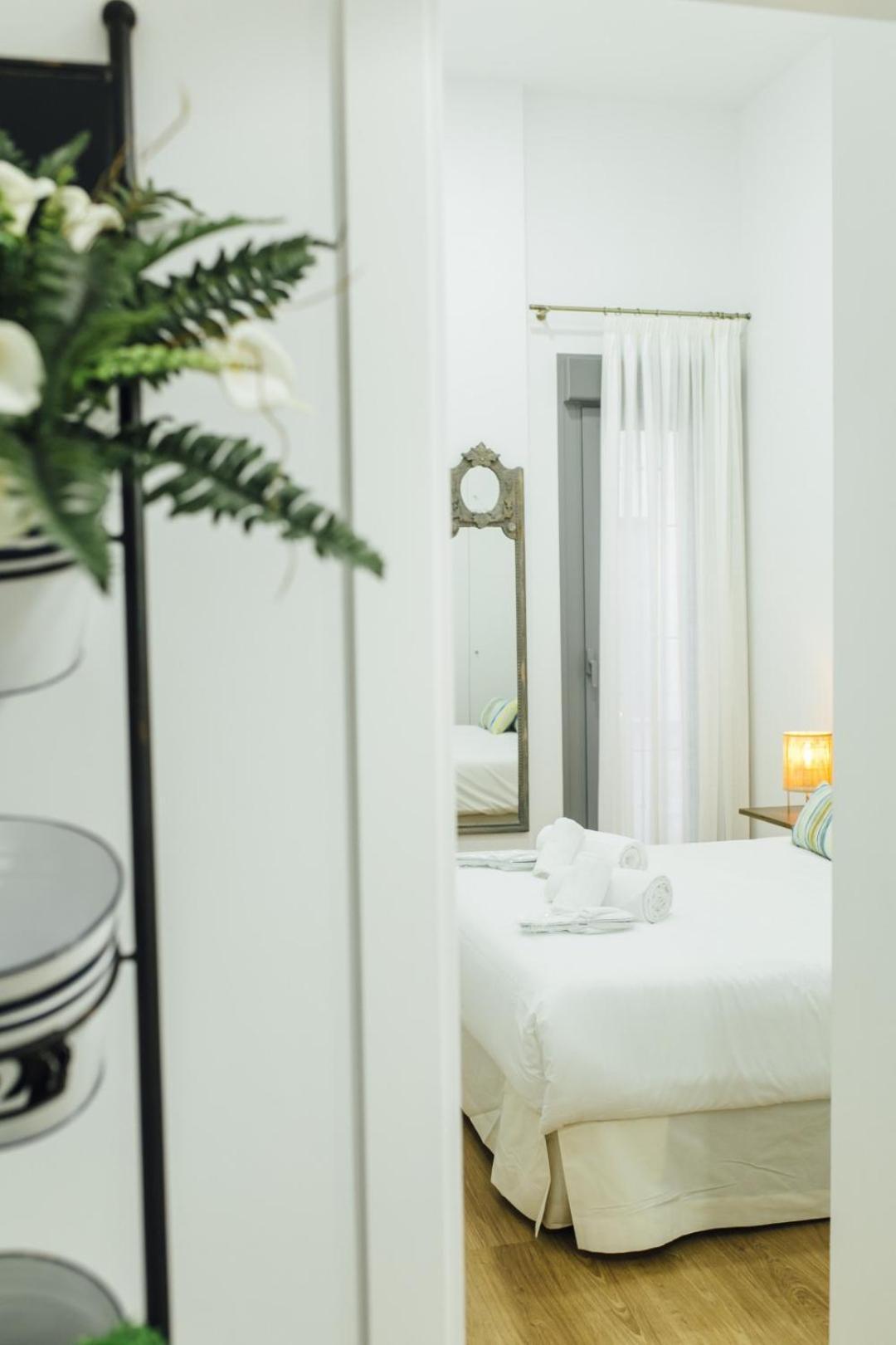 Ferienwohnung Modern With Seasonal Swimming Pool- 1Bd 1Bth- Goyeneta Sevilla Exterior foto